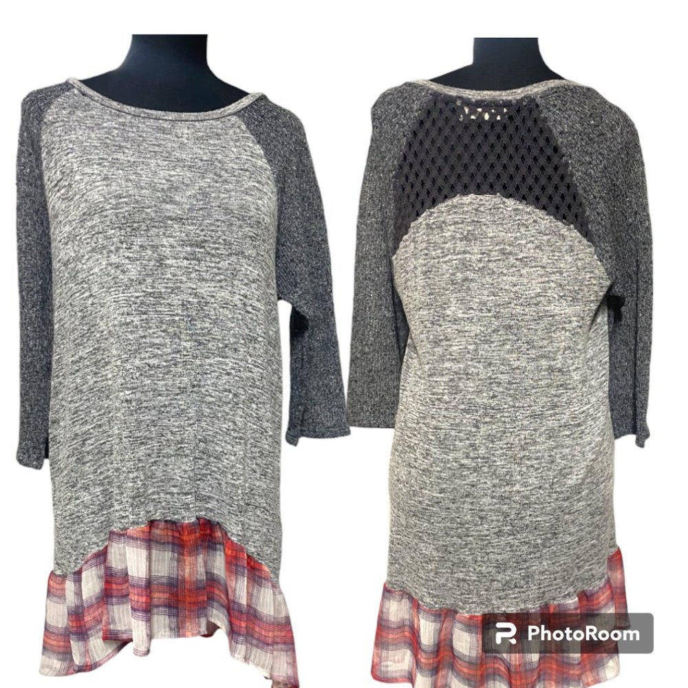 Scrapbook Women's Mixed Media knit with plaid trim Hi-Low 3/4 sleeve‎ Tunic sz L